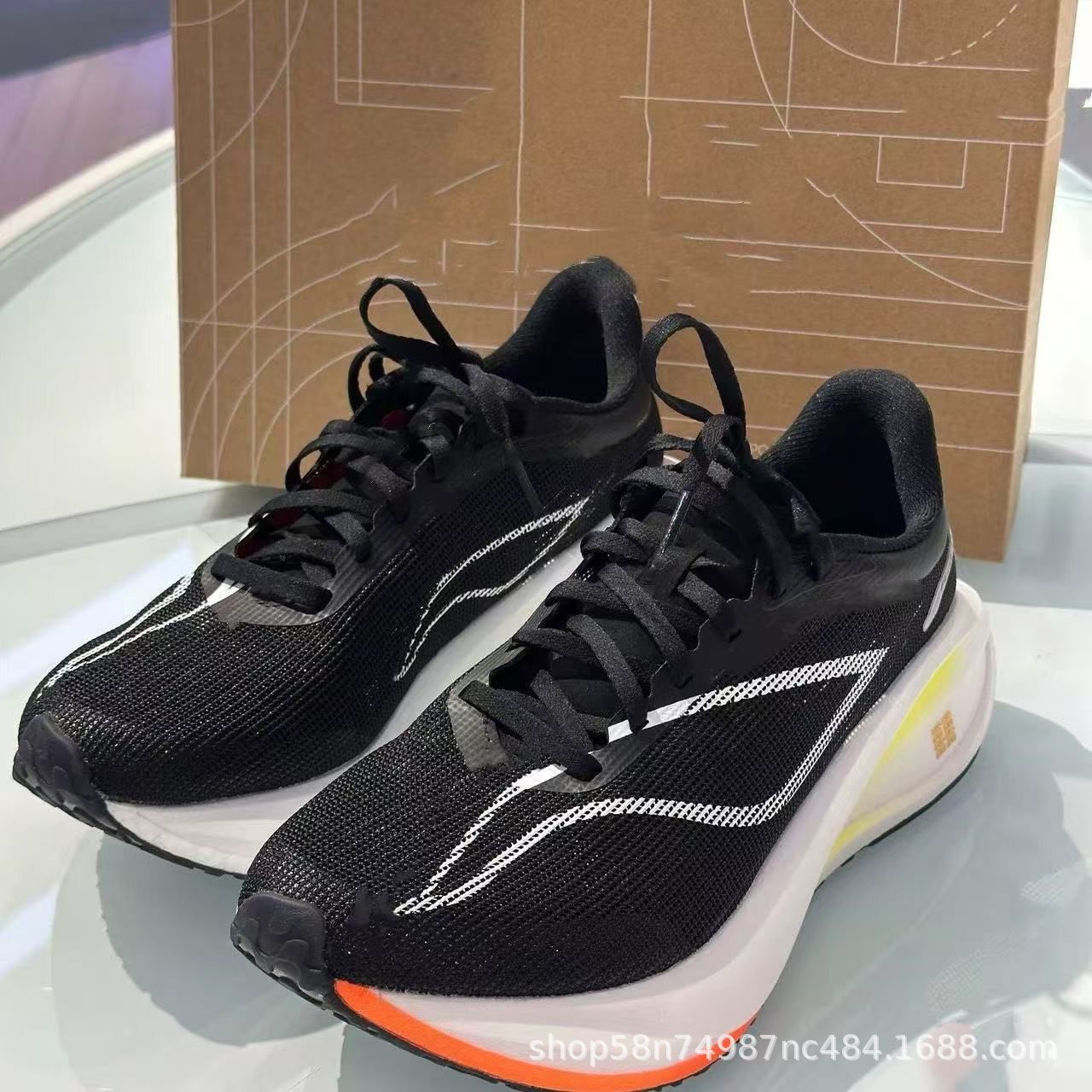 Yeni Ultra Hafif Erkek Spor Ay - Men'S Training Shoes incelemesi ve fiyatı