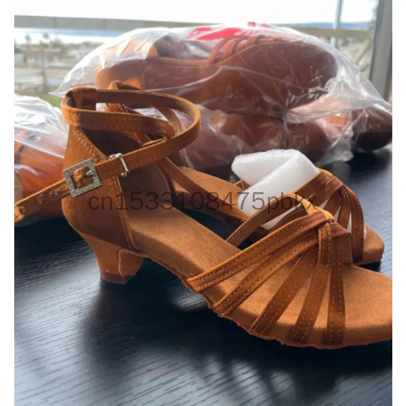 Yetişkinler İçin Saten Latin D - Men Shoes Kinds incelemesi ve fiyatı
