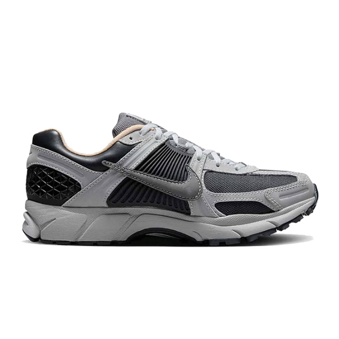 Nike Zoom Vomero 5 Erkekler iç - Men'S Shoes Nike Black incelemesi ve fiyatı